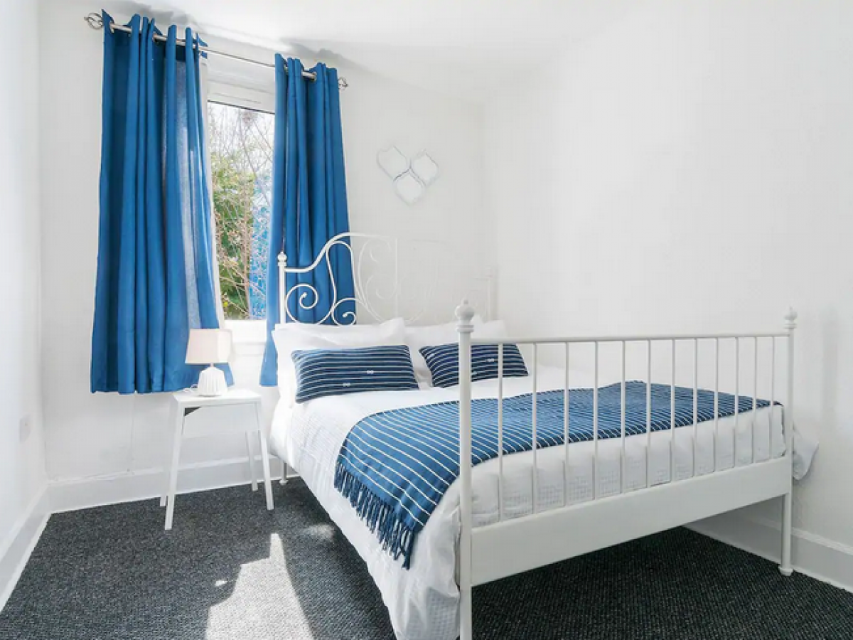 Spacious 3 Bedroom House Share Near Hammersmith City